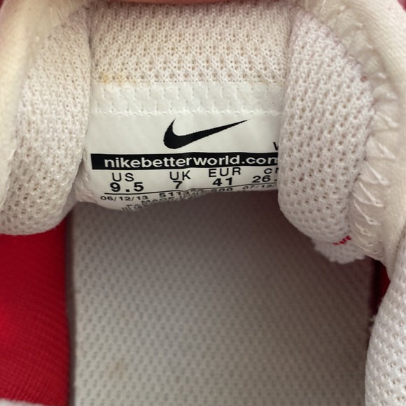 NIKE 9.5 FLEX TRAINER. EUC BOX INCLUDED - Picture 7 of 8